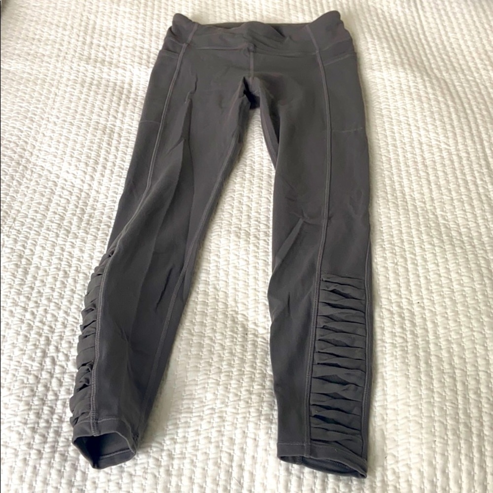 Grey Athleta leggings